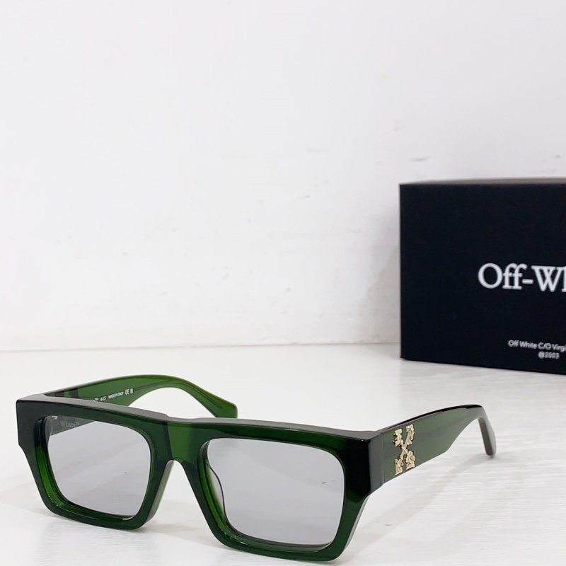 OFF WHITE